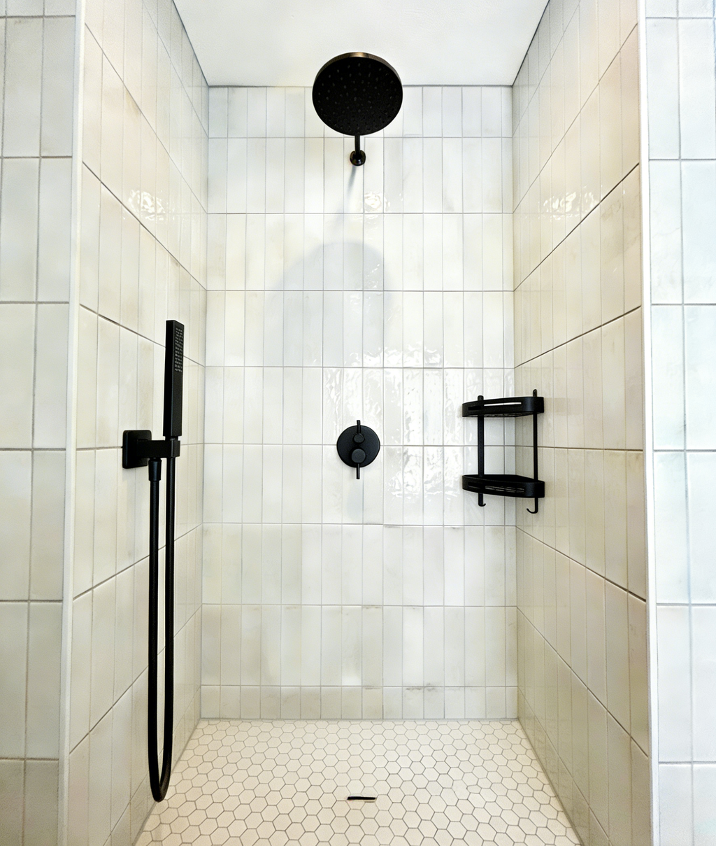 Aquaiaw Wall Supply Elbow with Flange, with Handheld Showerhead Holder, Solid Brass, Square, Tapered 1/2 NPT Female Inlet, G1/2 Outlet, Electroplate Matte Black